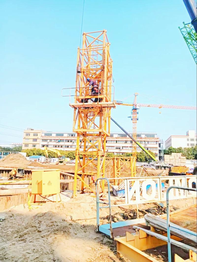 #塔吊生涯 本項目第三臺塔吊安裝中#塔機租賃 #工程機械設備